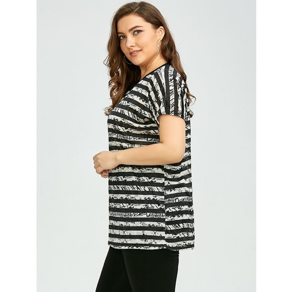 ♠ Plus Size Scribble Striped Long Tee - Black ♠ - Picture 4 of 8